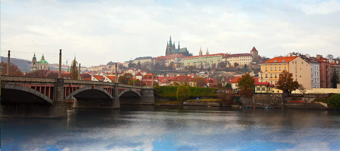 Prague | Hop Off Bus and River Cruise